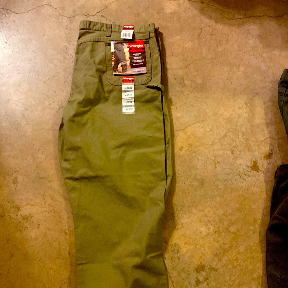Wrangler Riggs workwear.   Carpenter relaxed fit.